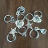 2 Stück Legierung Pentagramm Schuhzubehör Kreativ Glocke Gabel Anhänger DIY Hängend Party Schmuck Karabinerhaken Schuhschnallen Dekoration
