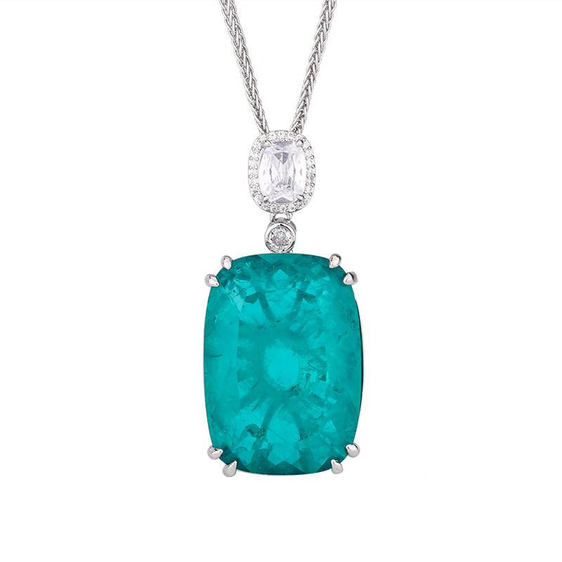 Jewelry Copper Bottom Gold-Plated Fashion Simulation Emerald Square Pendant Necklace 20 * 28