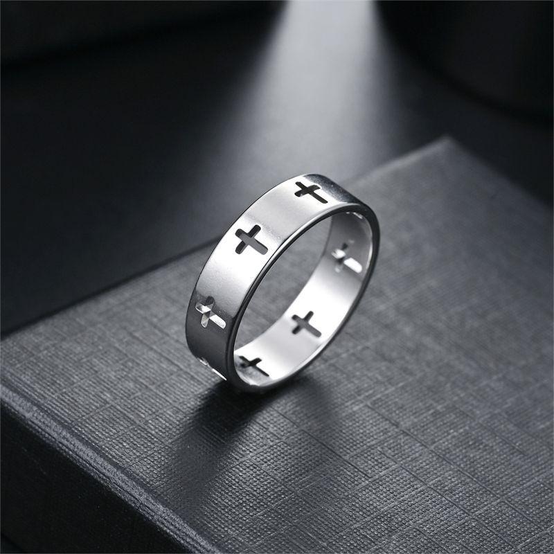 Minimalist Unisex Cross Ring: Trendy European & American Couple's Jewelry