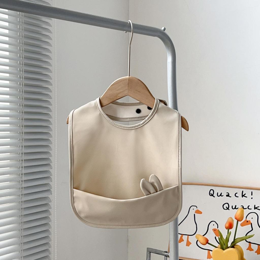 Wodoodporne śliniaki dla niemowląt klasy A - PU odporne na plamy z dużą kieszenią dla chłopców i dziewczynek