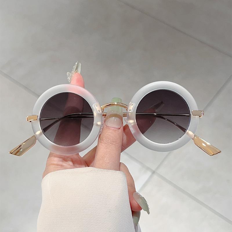 New Retro Gradient Round Thin Frame Women Sunglasses Brand Wood Grain Frame Design Steam Punk Men Trendy Glasses UV400