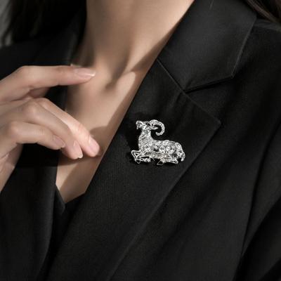 Zinc Zinc Alloy Rhinestone Lapel Pin Animal Goat Sheep Metal Badge Cute Sheep Brooch  Jacket Accessory