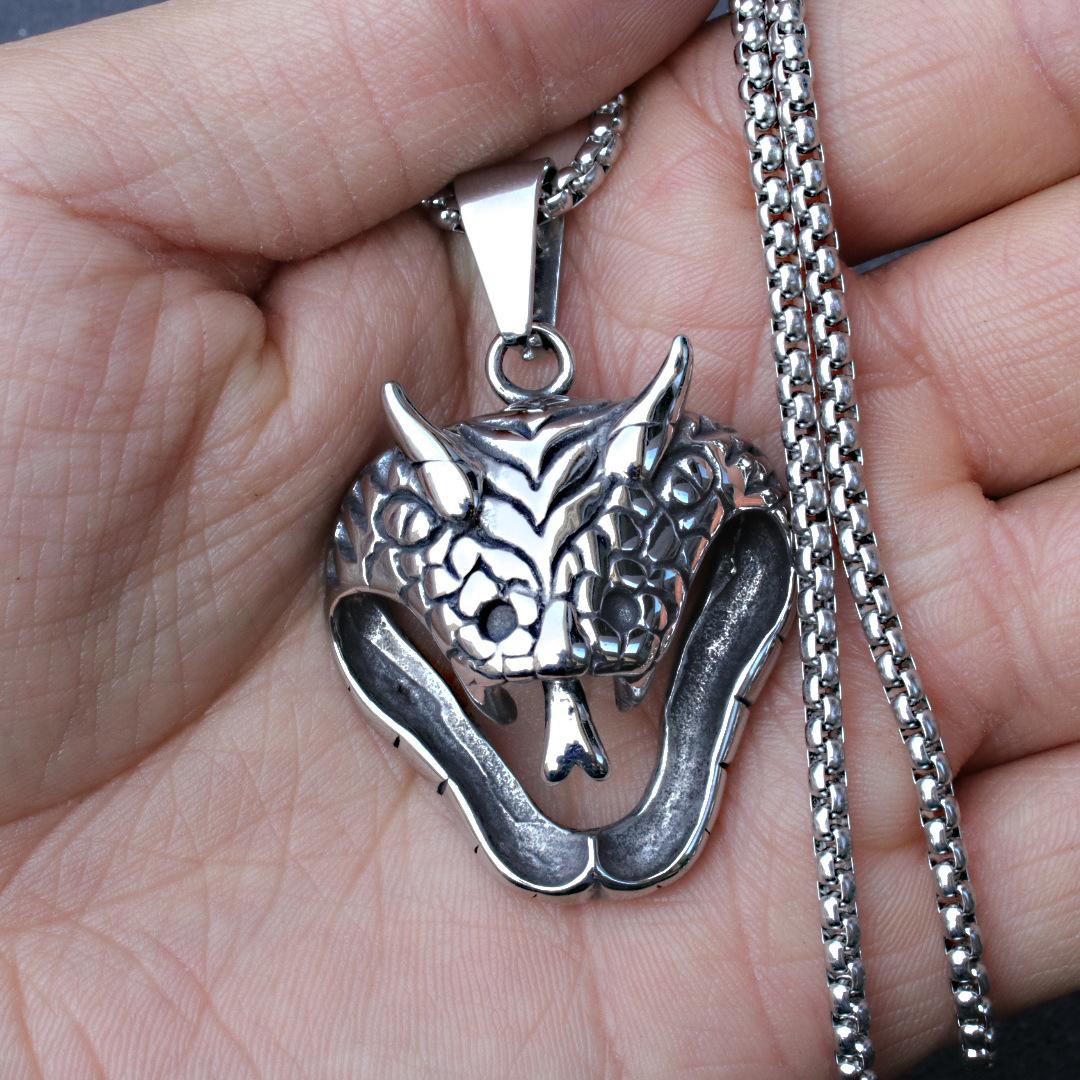 New Titanium Steel Pendant Retro Cobra Men s Pendant Fierce Venomous Snake Animal Necklace 60CM