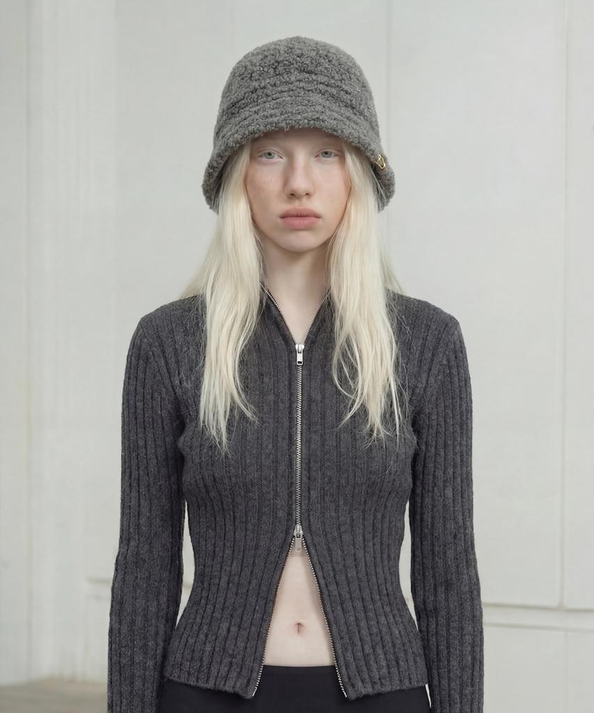 Eondeokeonteulolseutyudio Winter Knit Bucket Hat Knit Bucket / Mohair Boucle / Charcoal