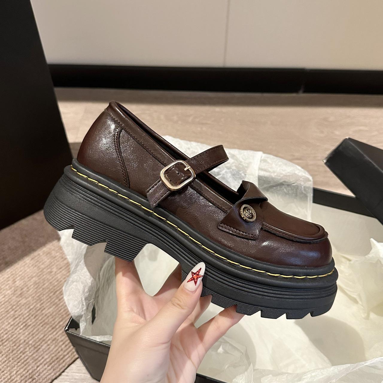 

French British college style small leather shoes women s 2025 spring new platform jk versatile skirt Mary Jane single shoes 40