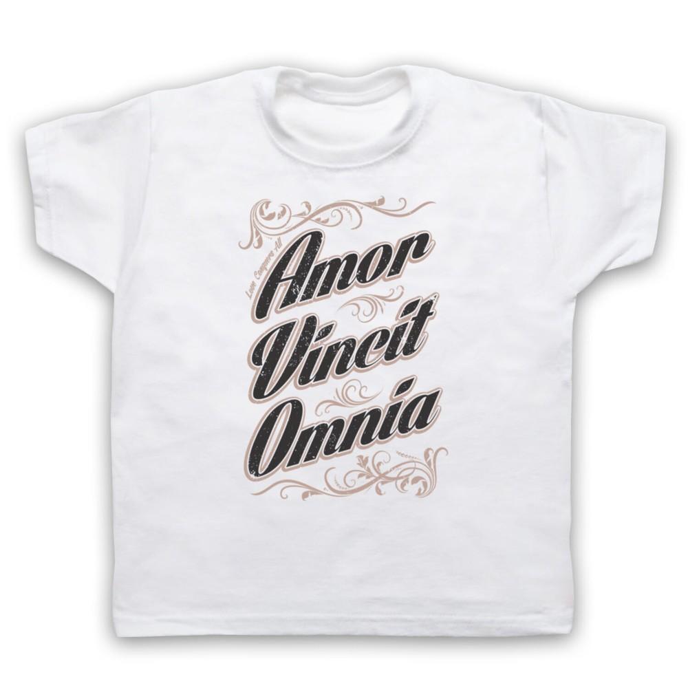 Amor Vincit Omnia Любовь Побеждает Все Латинская Фраза Детская Футболка 3XL