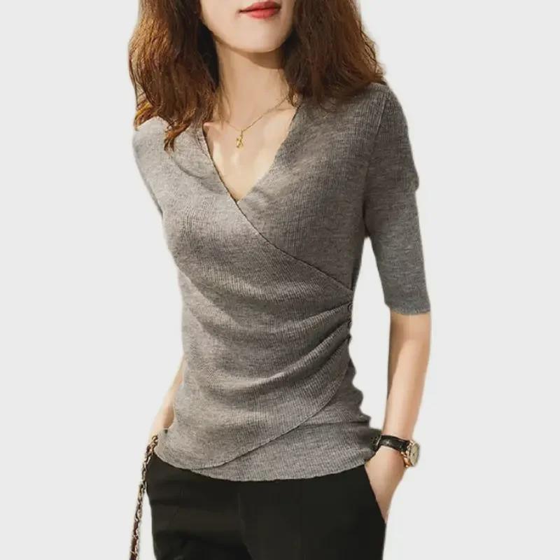 2025 Spring/Summer Women's V-Neck Irregular Knit Sweaters: Slim Fit, Fashionable European Short-Sleeved Tops
