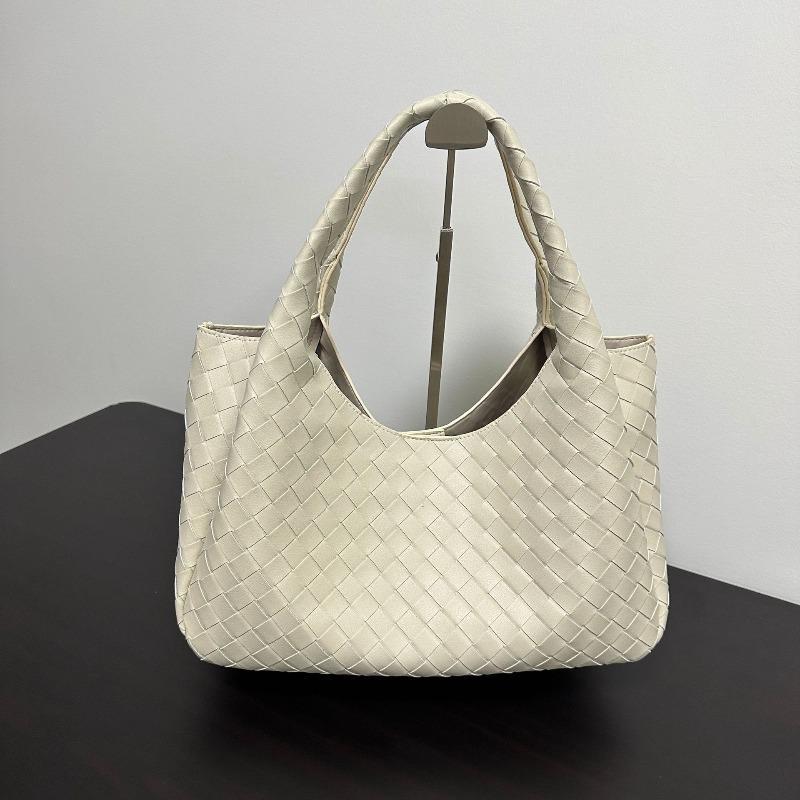 

Hand-woven retro texture versatile handbag large capacity casual commuting fashion simple tote bag 33*26*15cm белый
