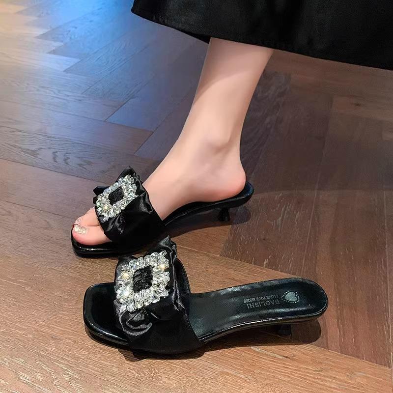 2025 New French Square Head Slippers Women's Summer Wear Fashion Heel One-word Drag High-end Feeling with Skirt Cool Slippers