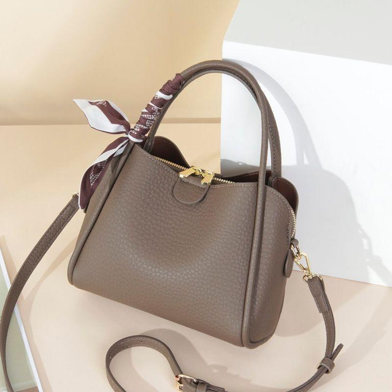 Vegetable Basket Portable Messenger Women's Bag Large Capacity Autumn and Winter Light Luxury High Sense Trend Versatile Shoulder Bag