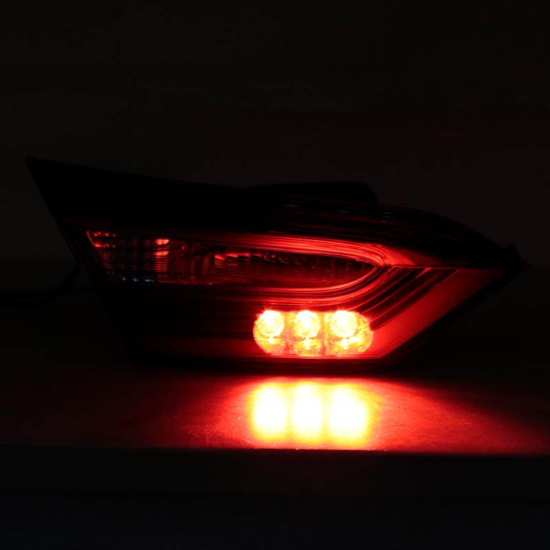 LED / Halogen Taillight For Toyota Camry 2025 2025 Reverse Light Driving Light Brake Light Steering Flashing Light Warning Light