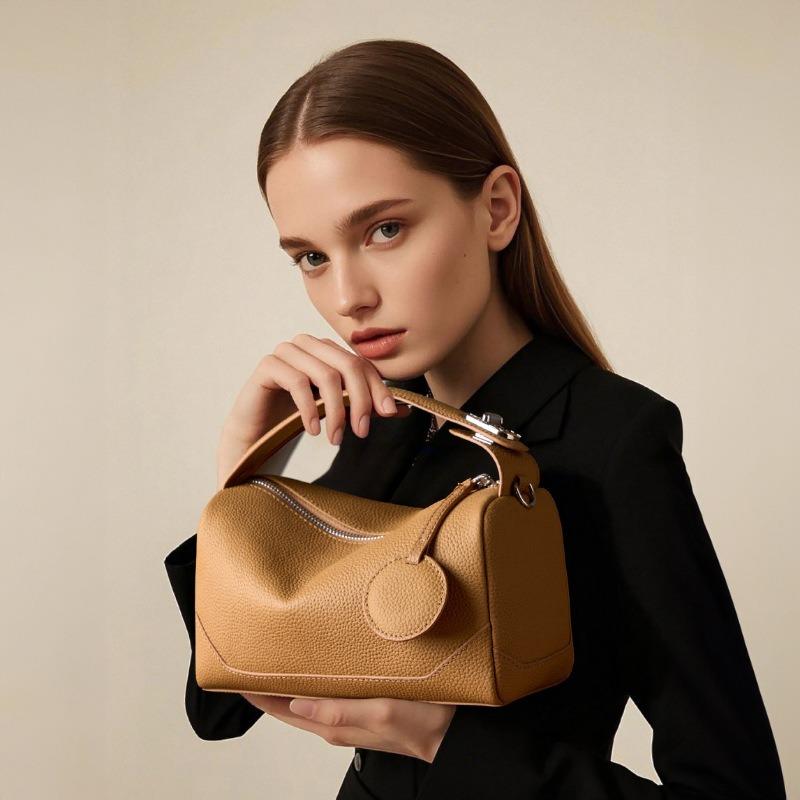 Women's Genuine Leather Shoulder Bag Tassel Boston Bag Trendy