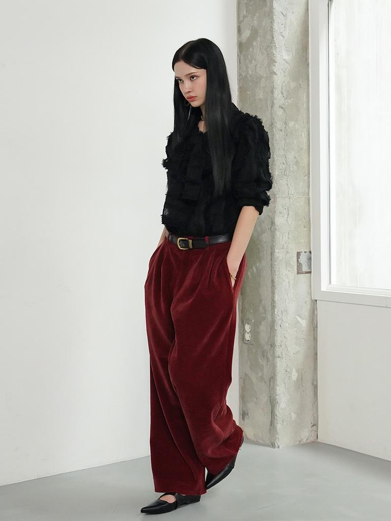 MUSE BY ROSE Maren Matte Velvet Wide Pants (Red)