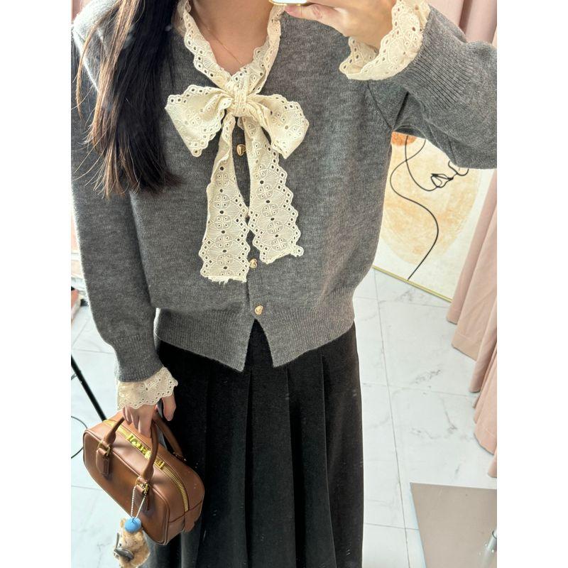 

Blue Lace Bow V-neck Sweater Knit Women Spring and Autumn Milk Huhoo Wear Sweet Soft Glutinous Long sleeve Top Gray M(Suggested 47.50 kg-52.50 kg)