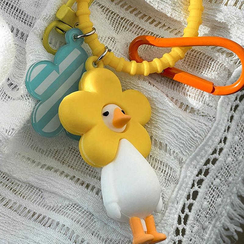 

Милый мультяшный брелок в виде желтой уточки, модный студенческий кулон, изысканный персонализированный маленький подарок-аксессуар