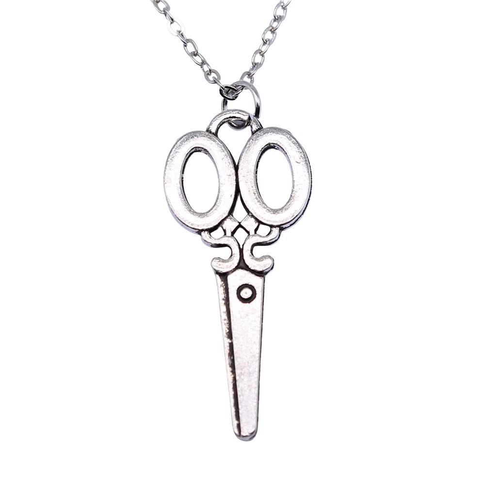 Hammered Horseshoe Pendant Necklace Western Cowboy Lucky Charm 40cm Short Chain