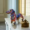Bunte Graffiti-Hund Dackel Dekoration Haus Büro Sammlung Dekoration Tischplatte Harz Handwerk Miniatur-Statuen