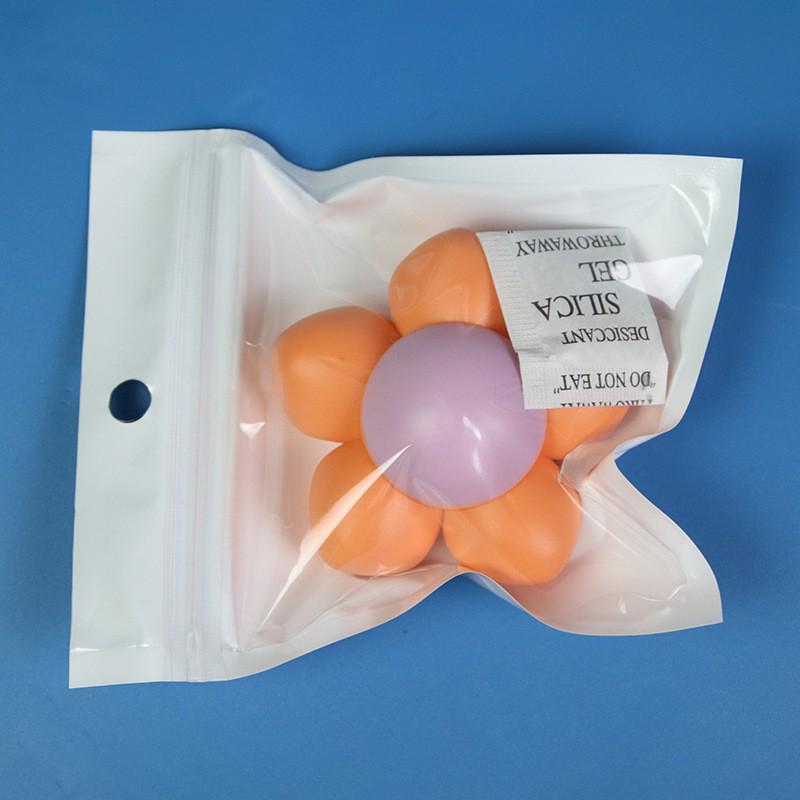 Mint Ball Cat Toy: Self-Entertainment, Teething, Dental Cleaning, and Chewing Aid for Cats