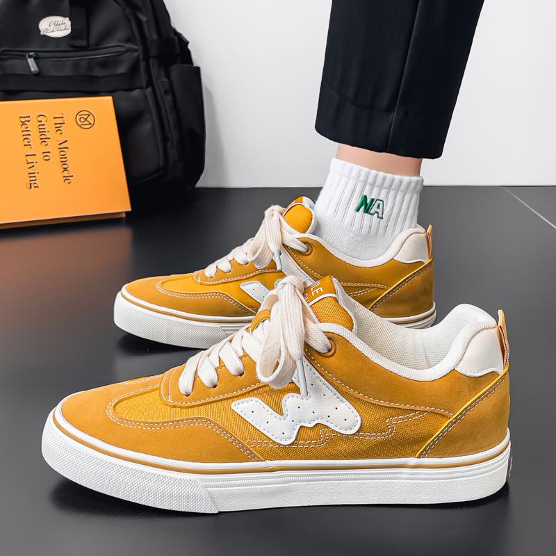 Student Canvas Sneakers Men Low-top Designer Vulcanized Shoes Fashion Flat Sport Shoes Men Espadrilles Skateboard Casual Sneaker