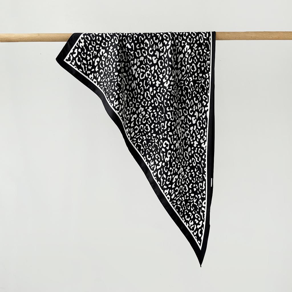 Twill Light Luxury High Sense Simulation Silk Headscarf Waist Triangle Scarf Silk Scarf Multi-Function