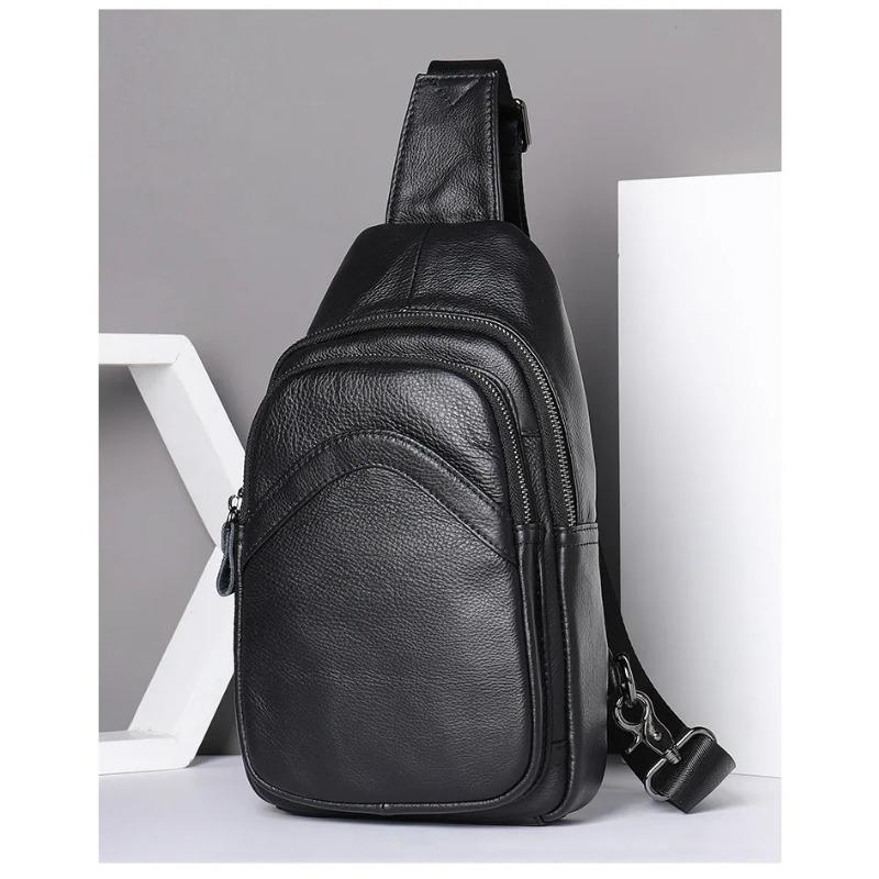 Men's Chest Bag, Genuine Leather Crossbody Bag, Men's Wear-resistant, Expandable, and Reduced Weight