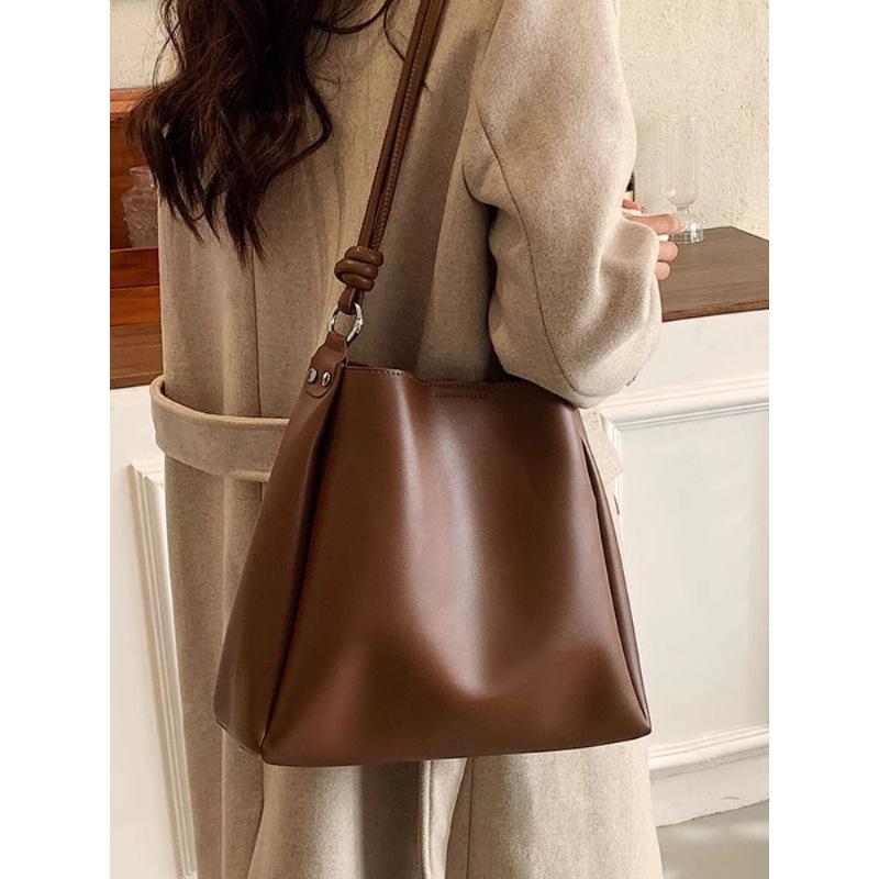 Popular bags women's large capacity 2025 new retro fashion versatile shoulder bag texture mother bucket bag