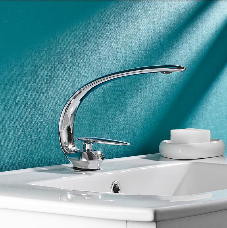 Basin Faucet Bathroom Single Lever faucets Hot and Cold Single Hole Water Tap Basin Faucet Mixer Taps Gold Black