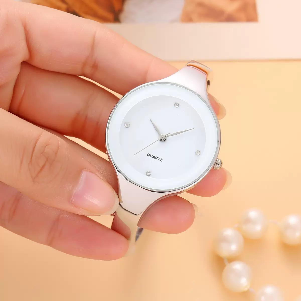 

New Design Ladies watches Quartz Wristwatch Stainless Steel Strap Simple Bangle Female Rhinestone WristWatch белый