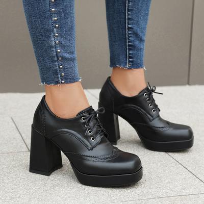 Frühlingspumps mit Schnürung für Damen, schwarze Brogue-Oxford-Schuhe, klobige 9,5 cm hohe Plateau-High-Heels, britische Herbst-Damenschuhe mit dicker Sohle