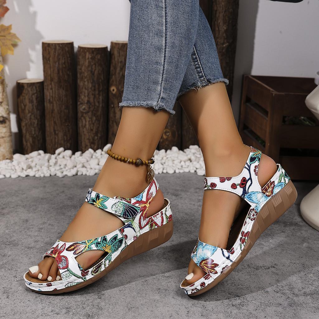 Fashion 2025 New Women Flat Sandals Trend Lightweight Casual Wedges Shoes Woman Summer Fashion Outdoor Sandals Women Sandalias De Mujer