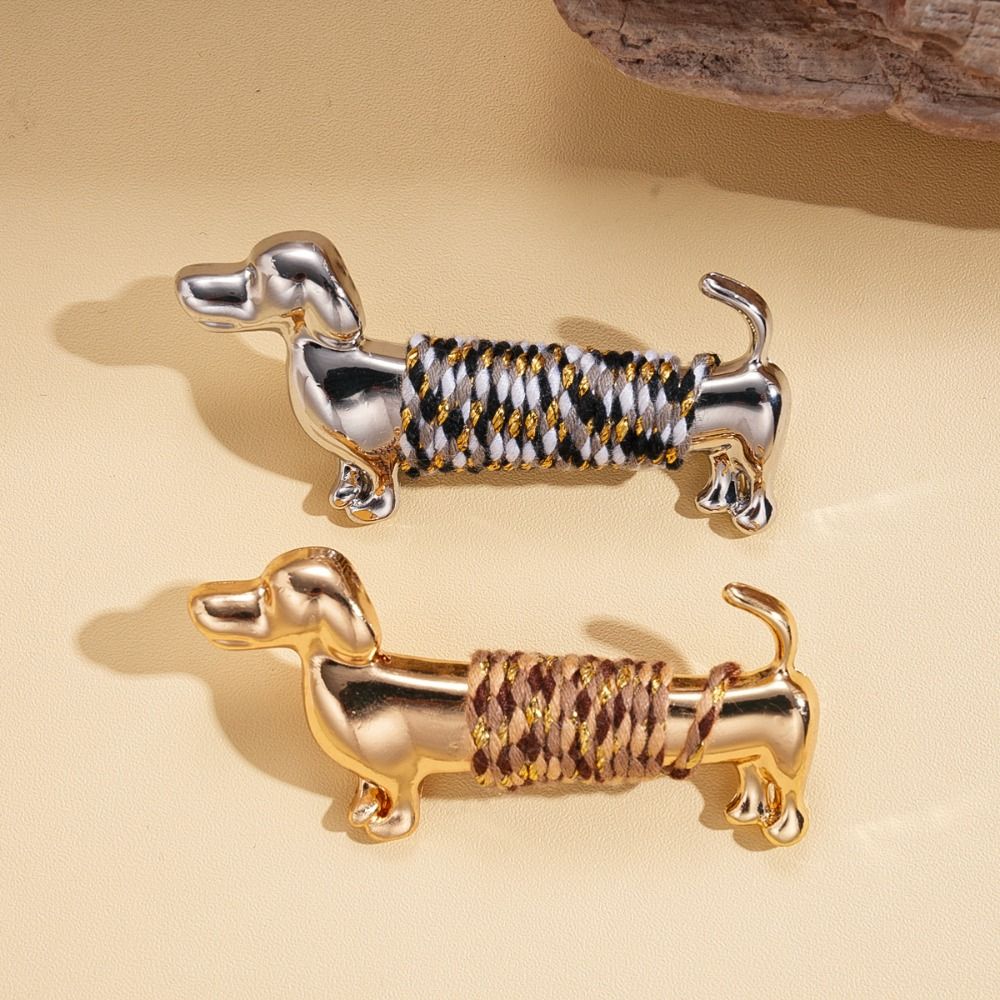 Luxury Cute Dog Brooch Jewelry Accessories Animal Lapel Pin Sausage Dog Brooch  New Year Gifts