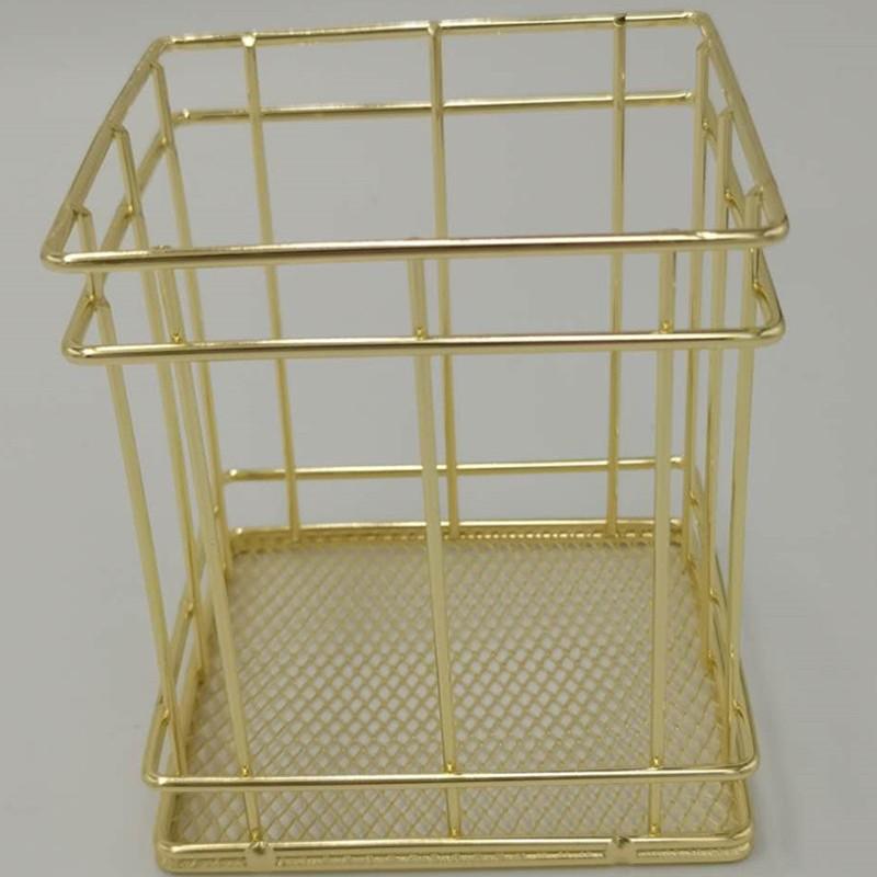 

Metal Desk Organizer Minimalist Nordic Style Storage Basket with Pen Holder and Makeup Brush Holder Multifunctional Iron Bucket