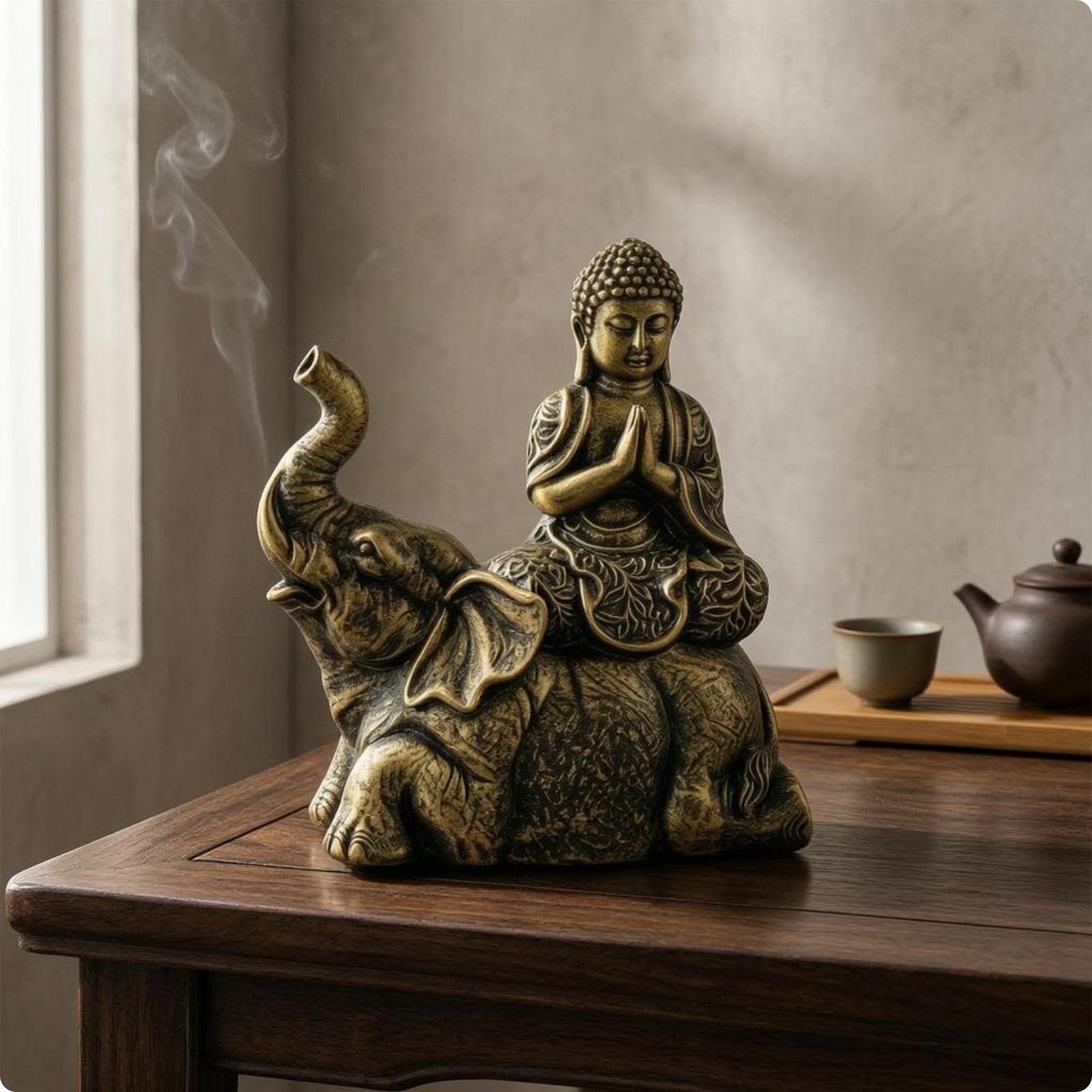 Budas statuetiņš uz ziloņa Sveķu statuja