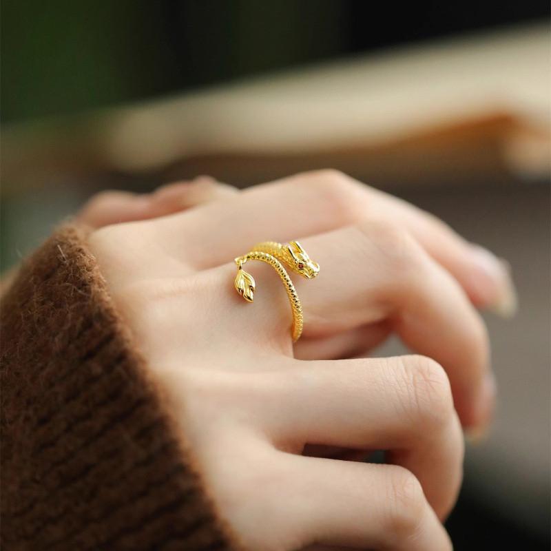 Exquisite Adjustable Open Finger Ring For Women Featuring Unique Geometric Design