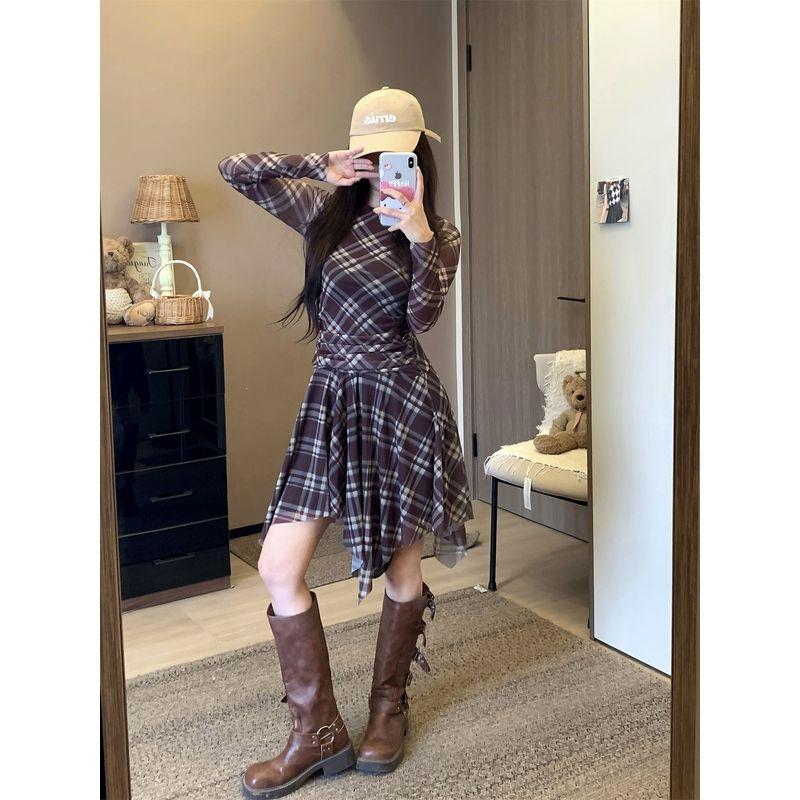 Kumikumi High Sense Retro Temperament Plaid Long sleeve dress Women Early Autumn Irregular Waist Hugging Slimming Short dress