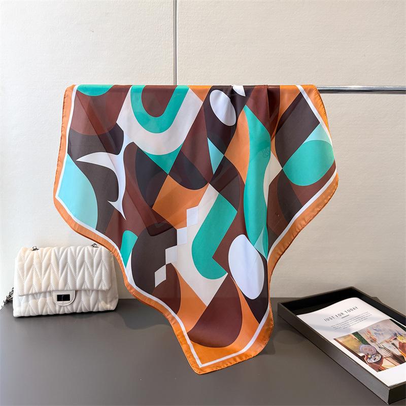 

Fashion Geometry Print Square Silk Scarf Women Neck Tie Soft Hijab Headscarf Foulard Bandana Female Decorate Head Scarf New 66-70cm
