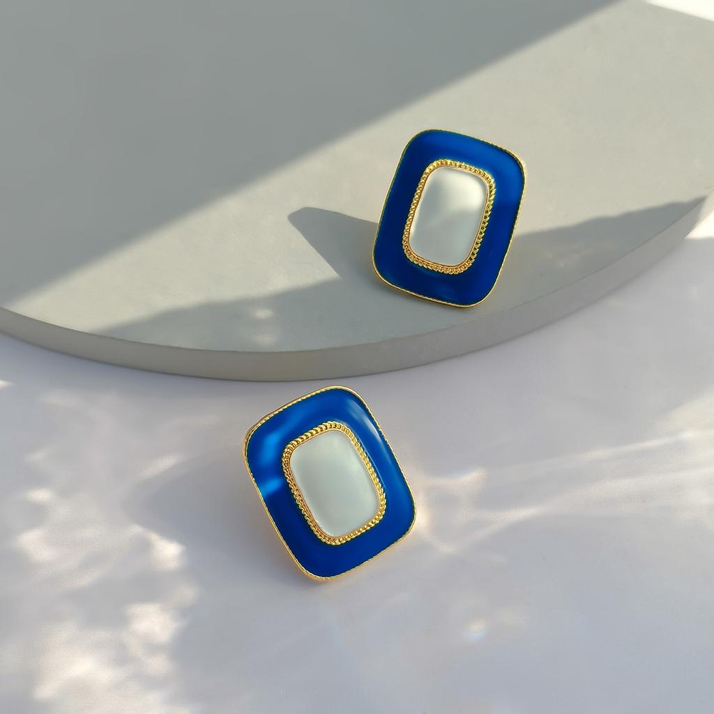 Accessories, Retro Xiaoxiangfeng Heart-Shaped Pearl Stud Earrings For Women, Simple Oil-Dripping Geometric Round Earrings