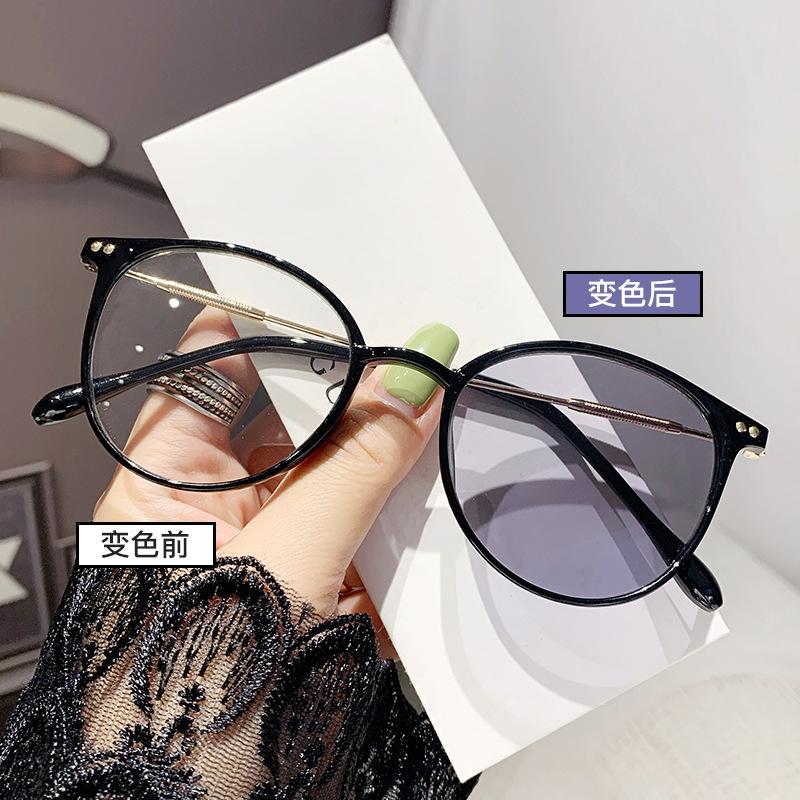 Sensitive Color-Changing Myopia Glasses Men'S Anti-Blue Light Color-Changing Glasses Fashion Oval Plain Gray Myopia Glasses
