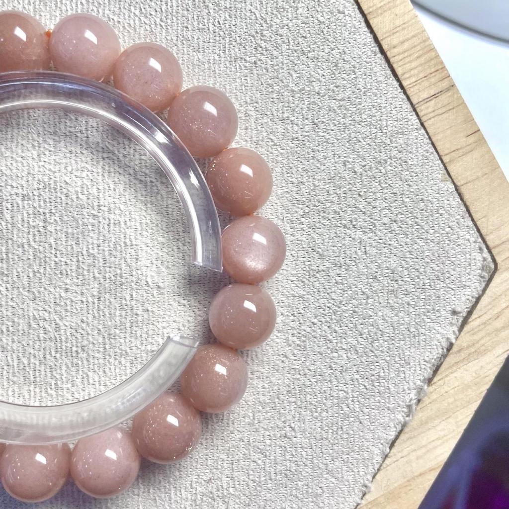 Natürliches Kristallarmband Oranger Mondstein Sonnenstein Armband Milchtee Farbe Sanfter Herbst- und Winterschmuck Geschenk