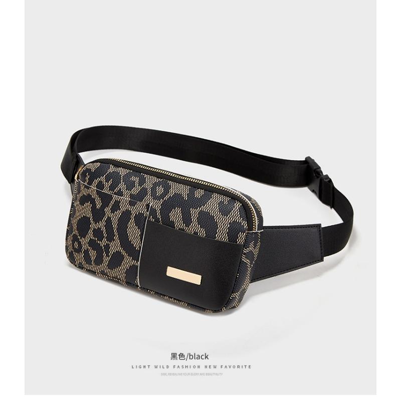 

New printed fanny pack, women s sports running, mobile phone fanny pack, fashionable outdoor, new wallet.