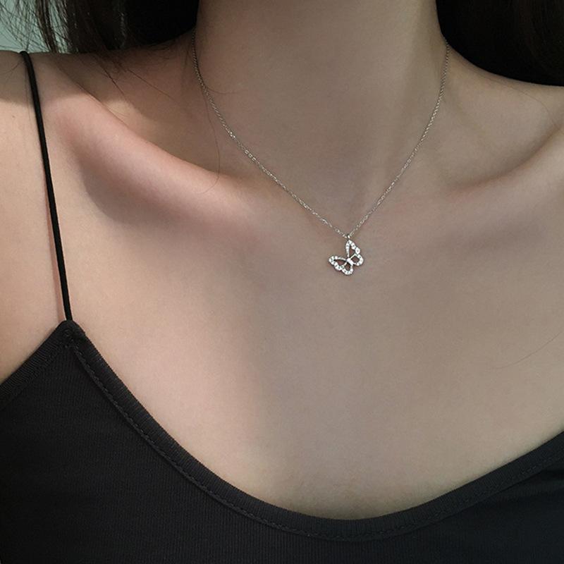 Cold Wind Trend Silver Butterfly Necklace, Summer Fresh Niche Design Diamond Internet Celebrity Collarbone Chain