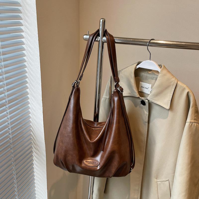 

Korean niche fashionable retro premium texture shoulder tote bag women s commuting versatile multi-back backpack