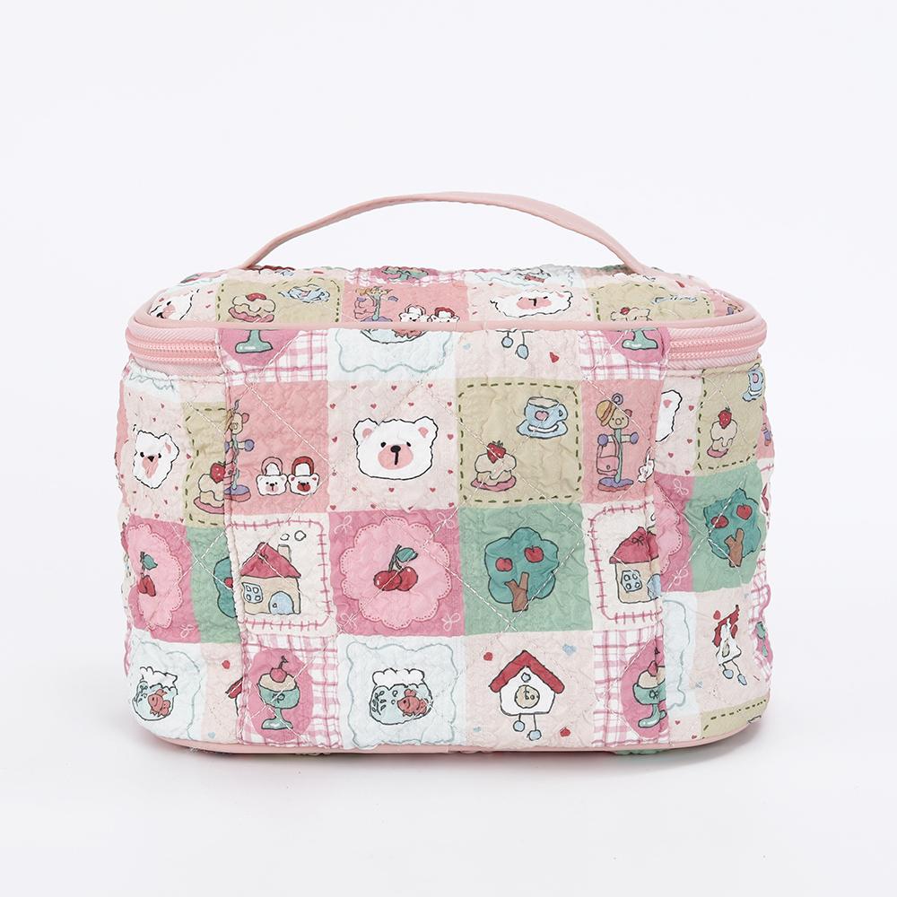 Sweet Makeup Bag, Cute New Checkered Cat Portable Partitioned Storage, Large Capacity for Travel and Hand-carry Toiletries