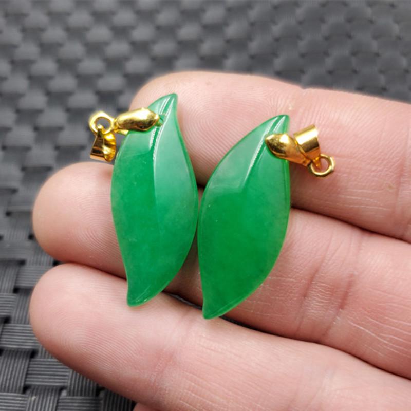 Taiwan Jade & Gold Branch Pendant Necklace with Emerald Green Quartzite Leaf Gold Pendant Clasp Approx. 13*30mm