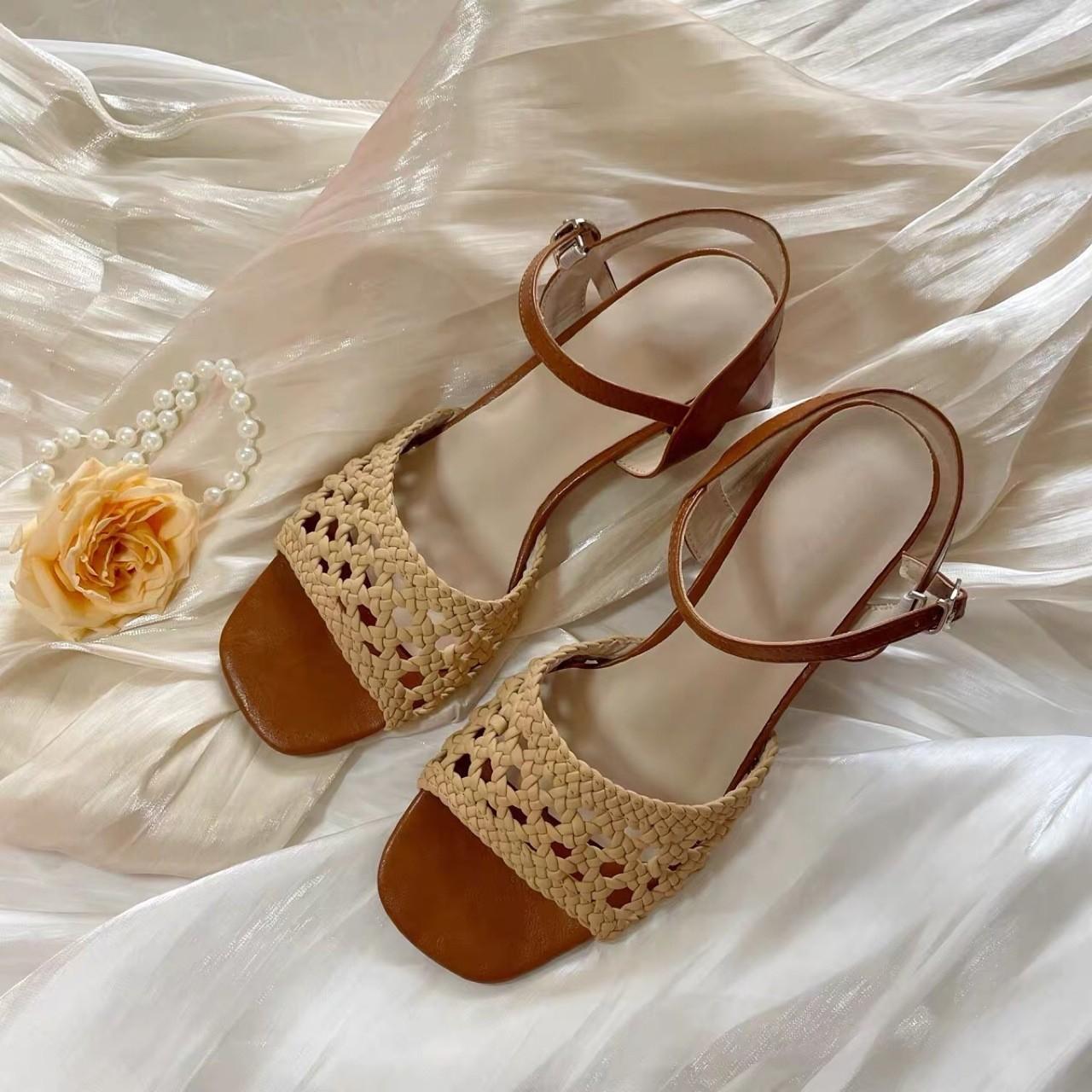 

Fashion Fashion Handmade Woven High Heel Sandals Women Retro Ankle Strap Bow Buckle Brand Designer Shoes Cozy Breathable Dresses Dresses 40 светло-коричневого