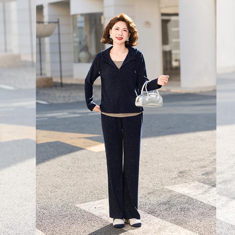 

Stylish Spring & Autumn Sportswear Suit for Women Aged 40-60: Trendy Middle-Aged Mom s Outfit XL (recommended 47.5-55 kg)