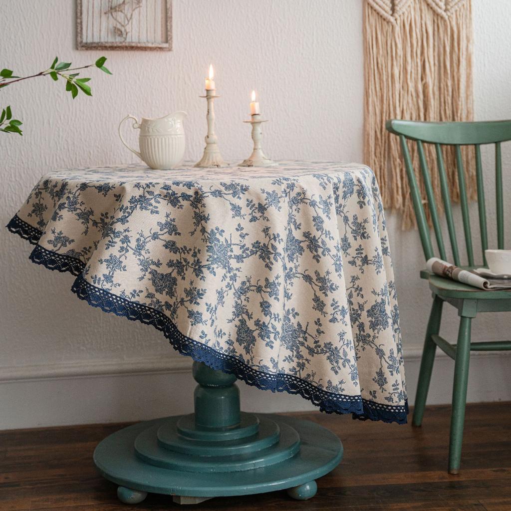 Tablecloth Blue Rose Print Dining Table Cloth Round Fabric Retro Small Round Table Suitable for Holiday Dining Rooms,  Picnics, Outdoor Camping