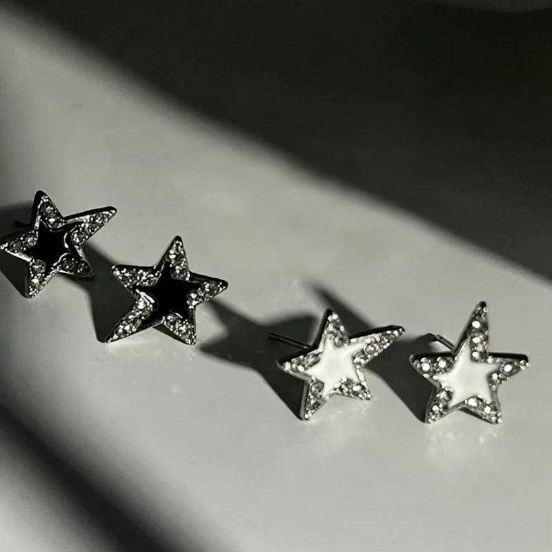 Y2K Jewelry Pentagram Star Stud Earrings for Women Girl New Gothic Punk Design Asymmetry Star Zircon Earrings Daily Party Gift