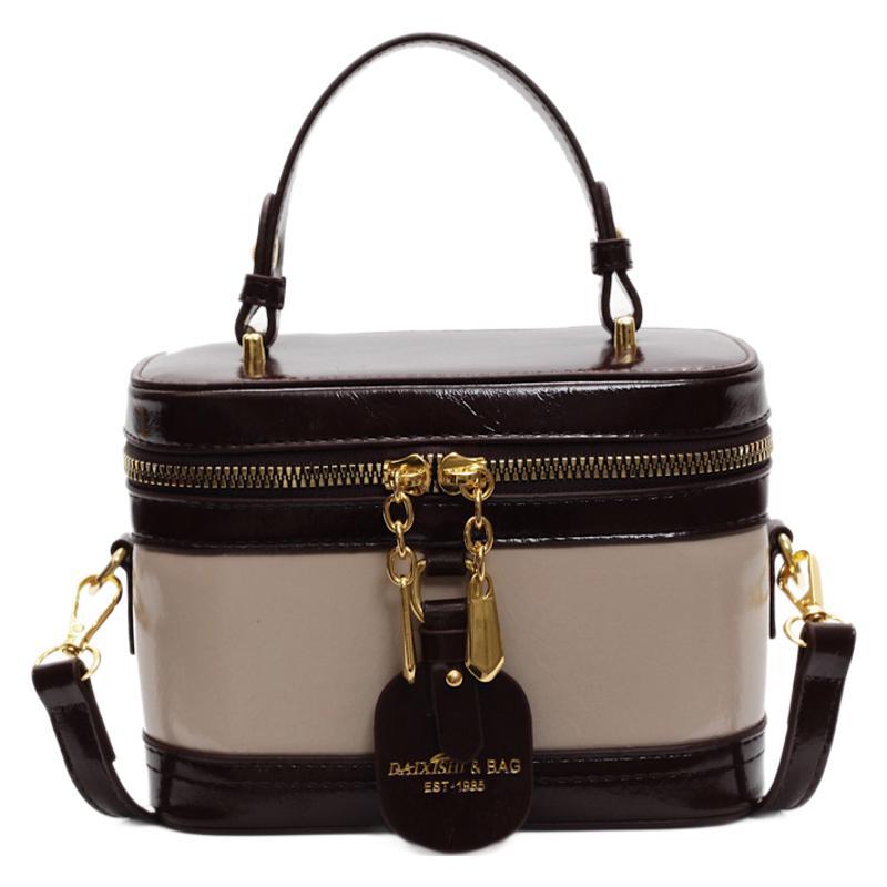 Módní super horká malá kabelka ženy 2025 nová high-end všestranná taška přes rameno jaro a léto módní přenosná krabičková kabelka