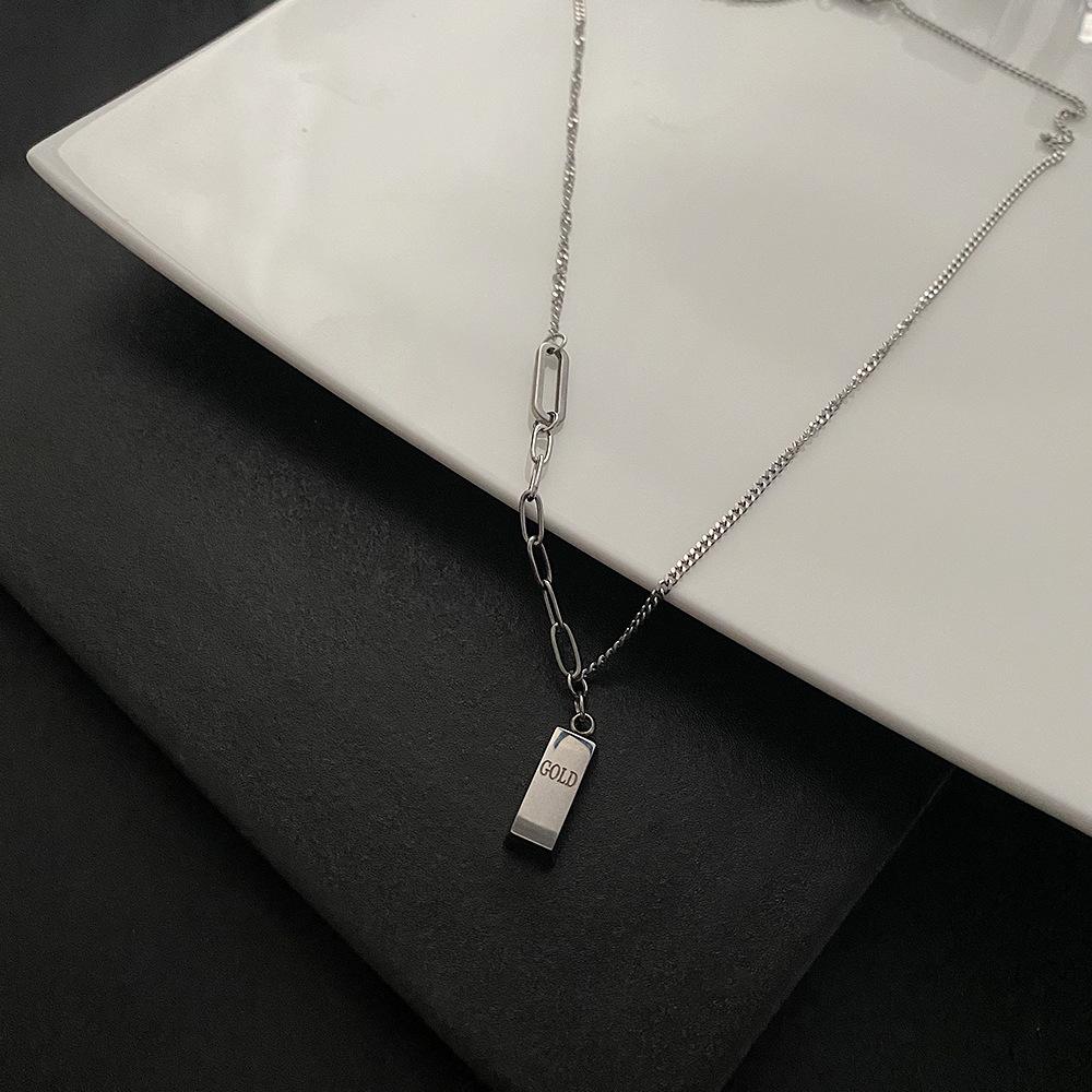 Collier Pendentif Lingot d'Or Porte-Bonheur pour Femme - Chaîne Pull de Luxe